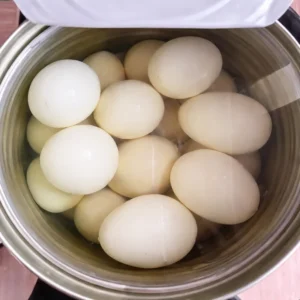 CANNED QUAIL EGGS IN BRINE BOILED QUAIL EGG IN TIN CANNED PEELED QUAIL EGGS FROM VIETNAM
